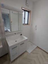 呉市焼山中央、新築一戸建ての画像です