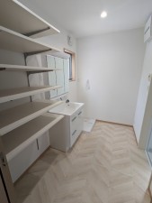呉市焼山中央、新築一戸建ての画像です