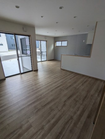 呉市焼山中央、新築一戸建ての画像です