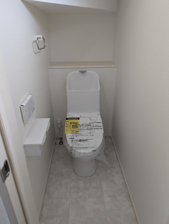 呉市天応大浜、新築一戸建てのトイレ画像です