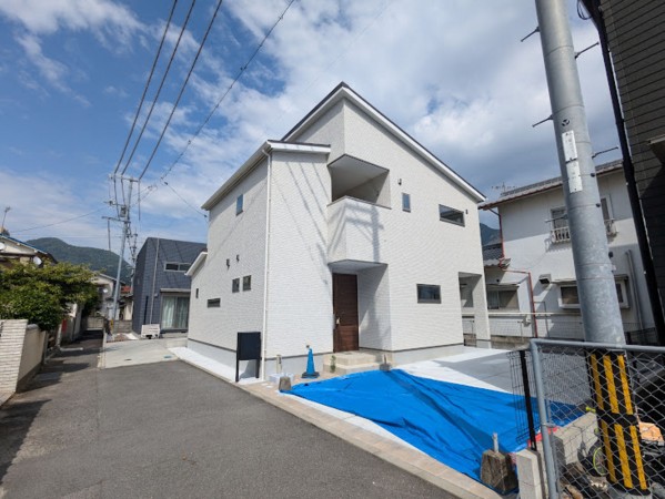 呉市天応大浜、新築一戸建ての外観画像です