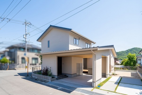 呉市焼山中央、中古一戸建ての画像です
