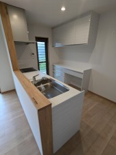 呉市焼山中央、新築一戸建ての画像です