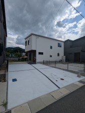 呉市焼山中央、新築一戸建ての画像です