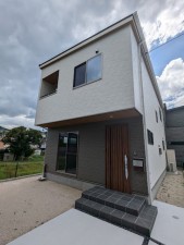 呉市焼山中央、新築一戸建ての画像です