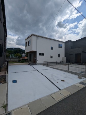 呉市焼山中央、新築一戸建ての画像です