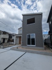 呉市焼山中央、新築一戸建ての画像です