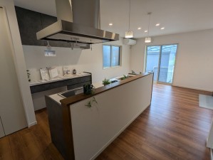 呉市焼山中央、新築一戸建ての画像です