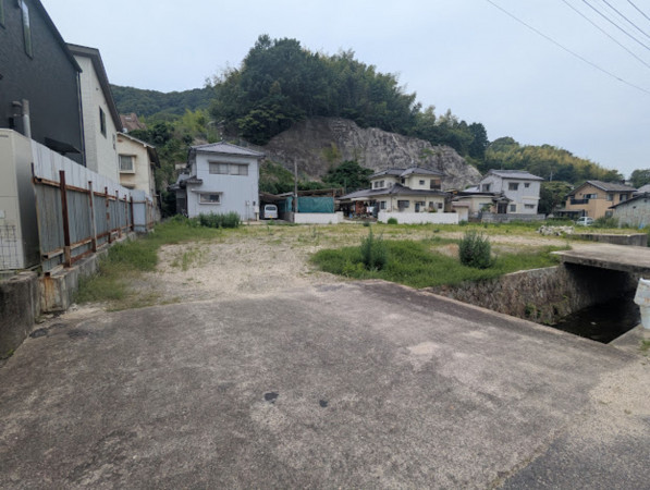 呉市広白岳、土地の画像です