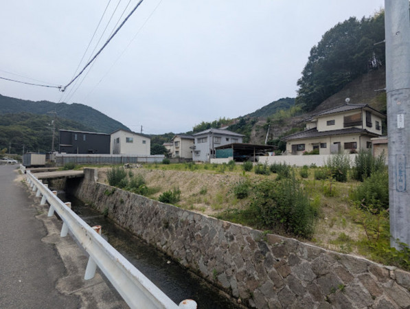 呉市広白岳、土地の画像です