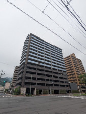 呉市西中央、マンションの画像です