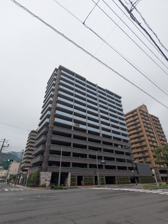 呉市西中央、マンションの画像です