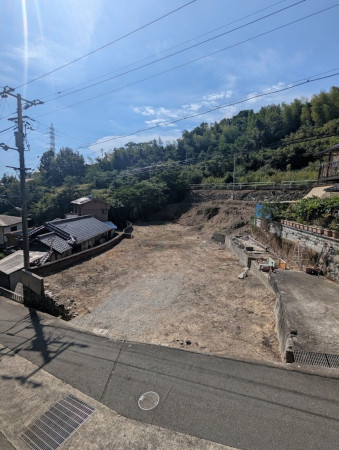 呉市上平原町、土地の画像です
