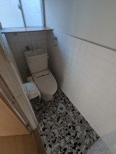 呉市焼山宮ケ迫、中古一戸建てのトイレ画像です