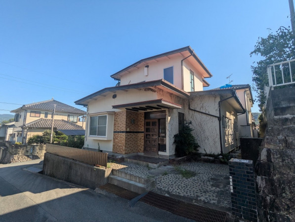 呉市焼山宮ケ迫、中古一戸建ての外観画像です