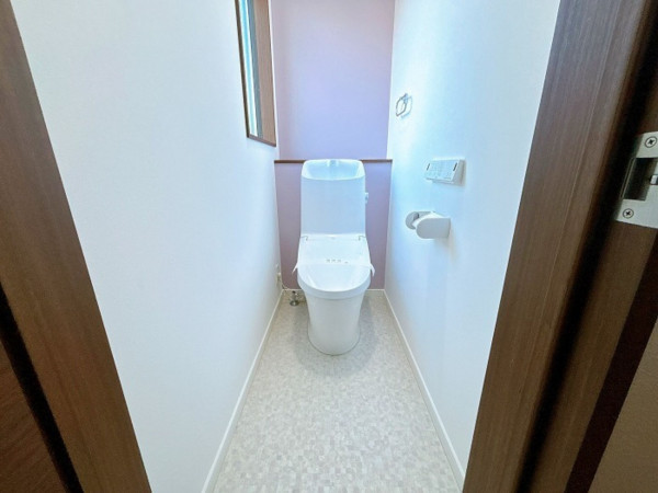 東広島市黒瀬町楢原、中古一戸建てのトイレ画像です