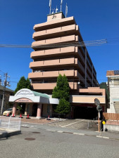 呉市広白石、マンションの外観画像です