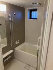 呉市広白石、マンションの風呂画像です