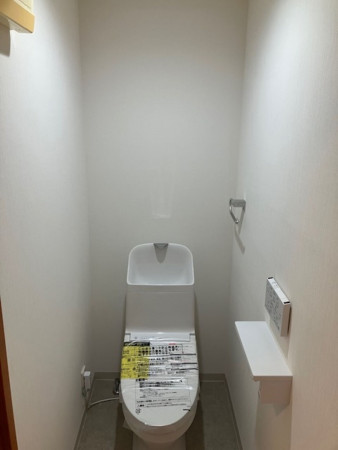 呉市広白石、マンションのトイレ画像です
