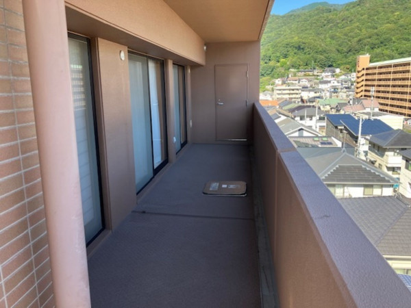 呉市広白石、マンションのバルコニー画像です