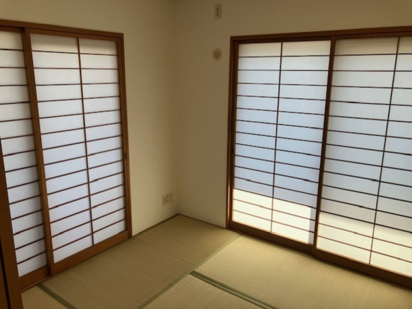 呉市広白石、マンションの寝室画像です