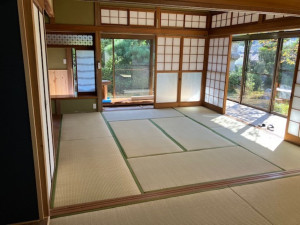 呉市焼山西、中古一戸建ての居間画像です