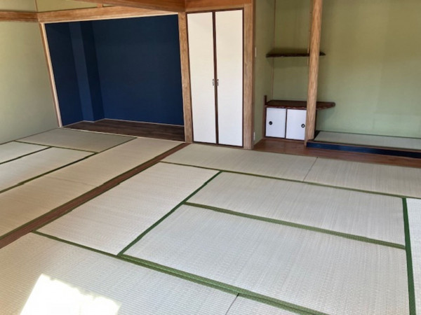 呉市焼山西、中古一戸建ての居間画像です