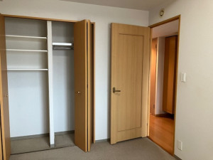 呉市中央、マンションの寝室画像です