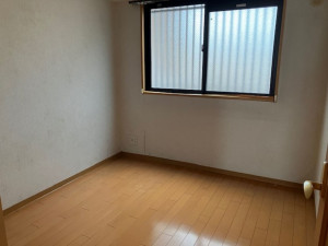呉市中央、マンションの寝室画像です