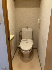 呉市中央、マンションのトイレ画像です