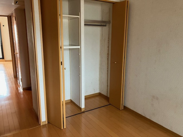 呉市中央、マンションの寝室画像です