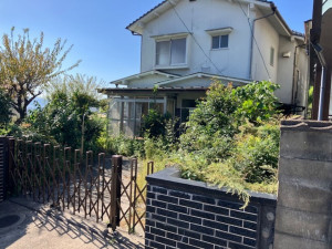 呉市西惣付町、中古一戸建ての外観画像です