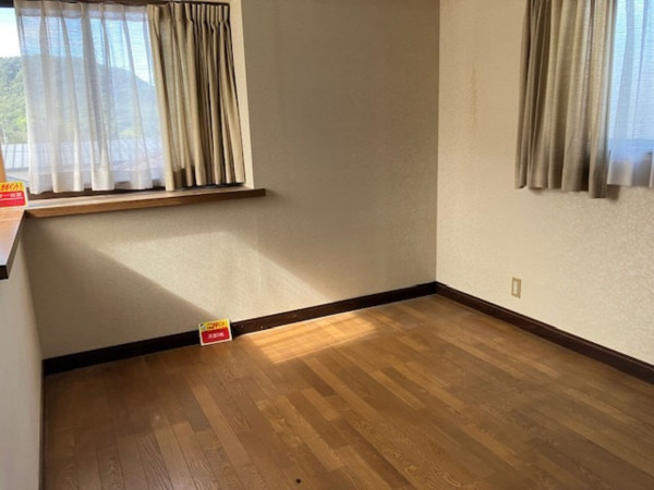 呉市広白石、中古一戸建ての寝室画像です