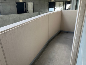 呉市広中町、マンションのバルコニー画像です