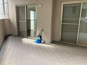 呉市広中町、マンションのバルコニー画像です