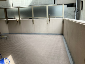 呉市広中町、マンションのバルコニー画像です