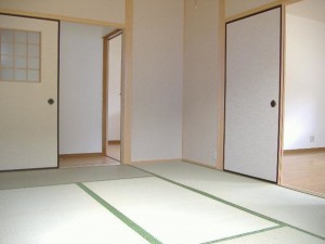 岡山市北区富原、中古一戸建ての居間画像です