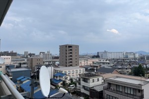 岡山市北区西古松、マンションの画像です