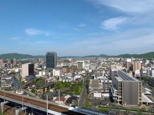 岡山市北区国体町、マンションの画像です