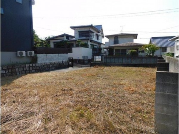 岡山市北区谷万成、土地の画像です