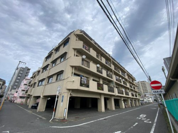 岡山市北区桑田町、マンションの画像です