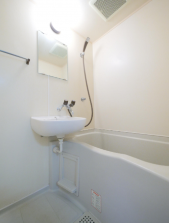 岡山市北区伊島町、マンションの画像です