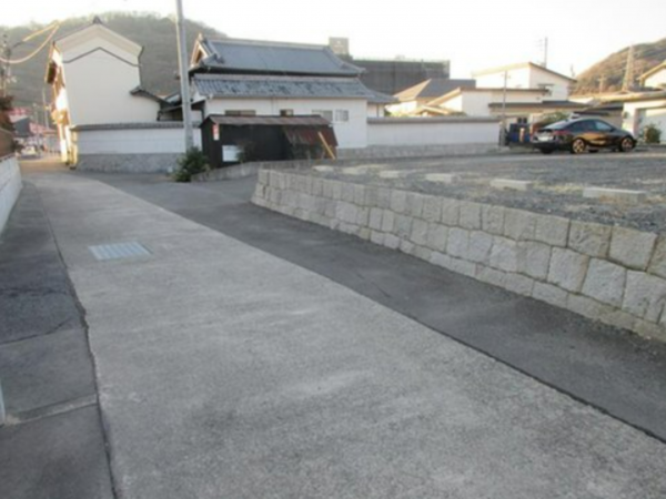 岡山市北区津高、土地の画像です