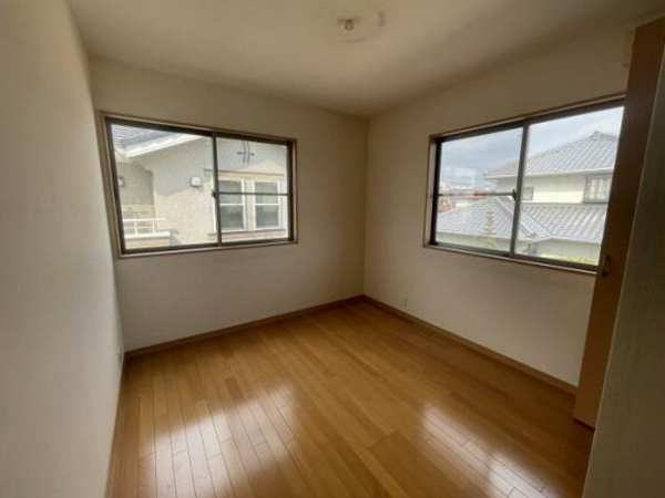 岡山市北区辰巳、中古一戸建ての画像です
