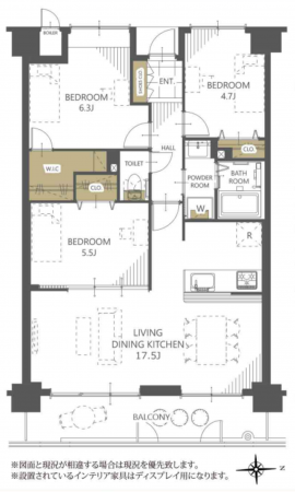 岡山市北区上中野、マンションの間取り画像です