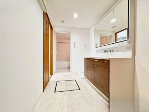 岡山市北区大供、マンションの画像です