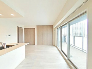 岡山市北区駅元町、マンションの画像です