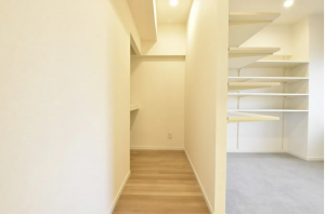 岡山市北区厚生町、マンションの画像です