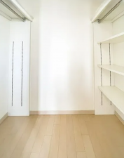 岡山市北区西長瀬、マンションの画像です