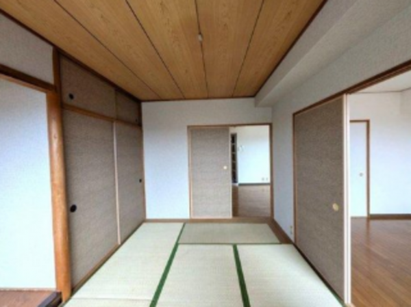 岡山市北区京山、マンションの画像です